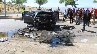 Şırnak yolunda otomobiller çarpıştı Bir öğretmen hayatını kaybetti