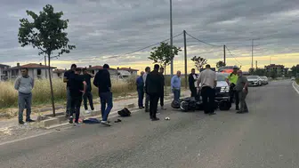 Çorlu'da dikkatsizlik sonucu meydana gelen motosiklet kazası kamerada