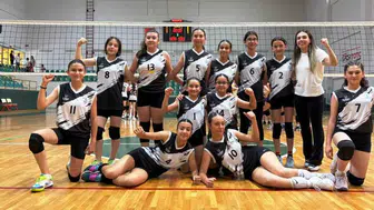 Körfezli voleybolcu kızlar ligi zirvede bitirdi