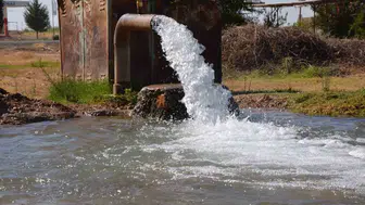 Dicle Elektrik borçlu çiftçiye enerjiyi kesiyor