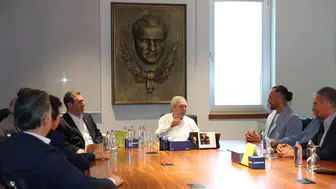 Vedat Muriqi yuvaya döndü Fenerbahçe ile üç yıllık imza attı