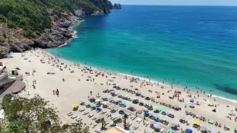 Alanya Kleopatra Plajı yaz mevsimini erken açtı