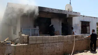 Antalya Kepez’de şüpheli yangın İki komşu ev aynı anda alev aldı