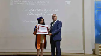 Ula’da diplomalar havaya fırlatıldı