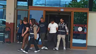 Konya’da kuyumcuları hedef alan sahte altın şebekesi çökertildi