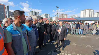 Talas Belediye Başkanı Yalçın saha ekipleriyle bayramlaştı