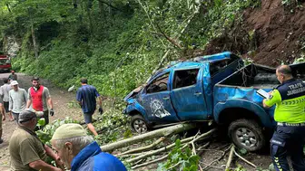 Rize Ardeşen'de kamyonet kazası Karı koca hayatını kaybetti