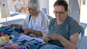 Kuşadası'nda atıl eşyalar Takas Dükkanı ile değer kazanıyor