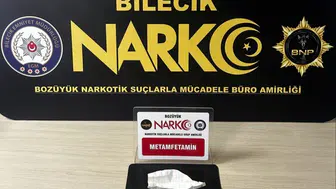 Bozüyük’te narkotik operasyonu üç kişiyi yakalattı
