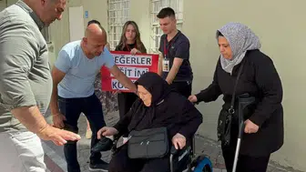 Tekirdağlı öğrenciler üç vatandaşa tekerlekli sandalye ile hayat verdi