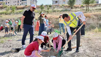 Denizli’nin geleceği minik ellerle toprakta yeşeriyor