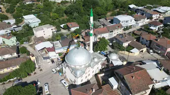 Bursa’da mahalle camileri belediye eliyle yenileniyor