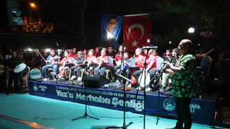 Kozan’da gençler sahneye çıktı sanat rüzgarı esti