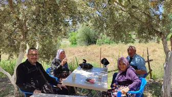 Salihli huzurevi sakinleri Köprübaşı’nda gün boyu moral depoladı