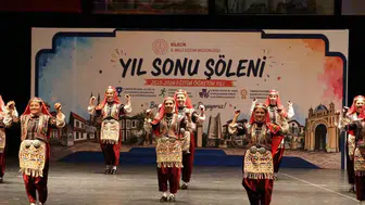 Bilecik'te başarılı öğrenciler ödüllerine kavuştu