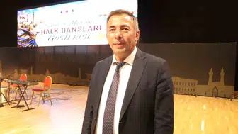 Sivas ve Mersin öğretmenleri sahnede kültür köprüsü kurdu