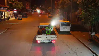 Uşak Belediyesi sinek ve haşerelere karşı ilaçlama başlattı