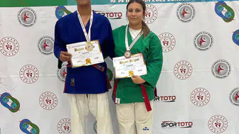Salihlili sporcular Zonguldak'ta kürsüye ambargo koydu