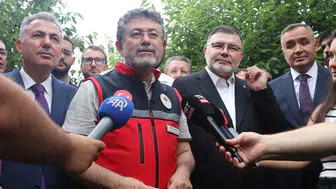 İzmir kirazında sezon açıldı üreticiye destek sözü geldi