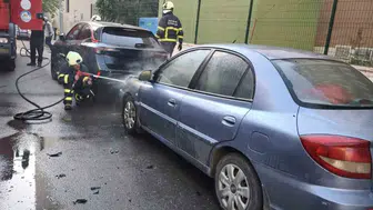 Batman'da park halindeki araç aniden alev aldı