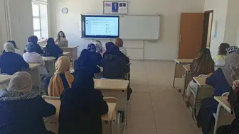 Bayburt'ta kursiyerlere sağlıklı iletişim dersi verildi