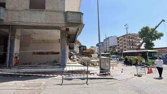 Gebze’de 4 kişiye mezar olan facia sonrası riskli binalar yıkılıyor