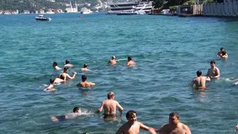 İstanbul kavruluyor Vatandaşlar serinlemek için Boğaz’a koştu