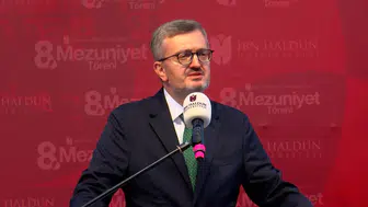 İbn Haldun Üniversitesi'nden yeni mezunlar diplomalarını aldı