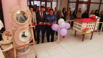 Posof’ta el emeği ürünler sergilenmeye başlandı