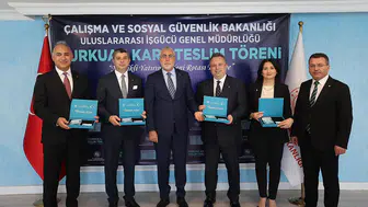 Dev şirketlerin patronlarına Türkiye'den süresiz çalışma izni