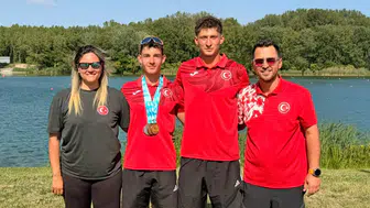 Köyceğizli iki genç kanocu Slovakya’da kürsüye çıktı