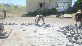 Kağızman Tunçkaya Köyü çamurdan kurtuluyor