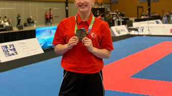 Manisalı Nurbade Büber Dünya Karate Şampiyonu oldu