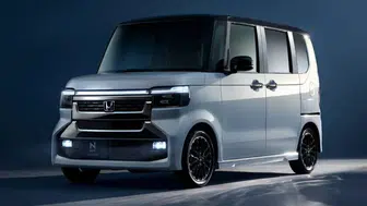 Japonya'nın favori otomobili Honda N-Box yenilenen yüzüyle geliyor