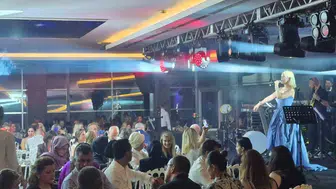 Ferhat Göçer ve Ömür Gedik Samsun’da hayvanlar için sahneye çıktı