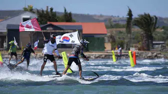 Çeşme’nin turkuaz sularında hız tutkunları kapıştı