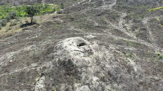 Çanakkale’deki yangın tarihi bir mezarı gün yüzüne çıkardı