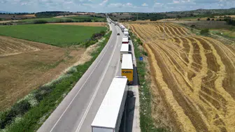 Hamzabeyli’de 20 kilometrelik TIR çilesi sürücüleri isyan ettirdi