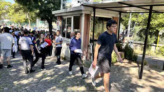 Üniversite hayali kuran milyonlar bugün AYT sınavında ter döküyor