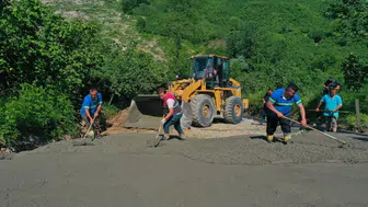 Fatsa'da heyelanla kapanan ulaşım hattı betonla sağlamlaştırıldı
