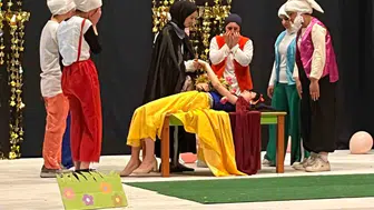 Hınıs’ta lise öğrencileri minikleri masal dünyasında buluşturdu