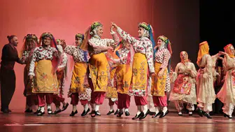 Mersin ve Sivas sahnede buluştu