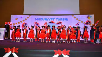 Kepezli minikler ilkokul yolunda kep atıyor