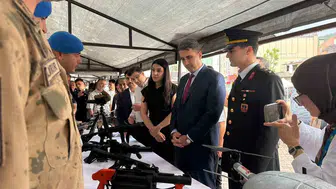 Bucaklılar jandarmanın kuruluş yıl dönümünde meydanları doldurdu