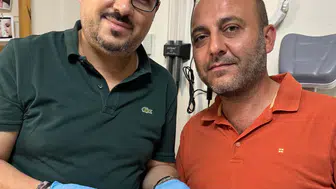 Manisa'da bir çiftçinin kulağından Japon böceği çıktı