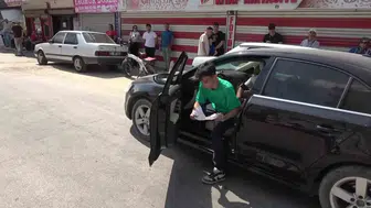 Adana'da YKS telaşı El frenini çekmeyi unutup sınava koştu