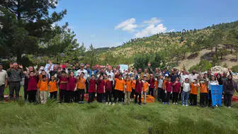 Pozantı’nın dağlarına 300 yeni kanatlı misafir bırakıldı