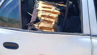 Gönen yolunda araç savruldu beş kişi yaralandı