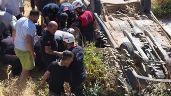 Bozova yolunda direksiyon hakimiyeti kaybedilen araç şarampole uçtu
