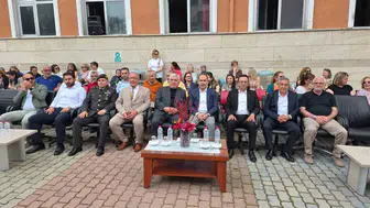 Bandırma’da kursiyerlerin el emeği göz nuru eserleri sergileniyor